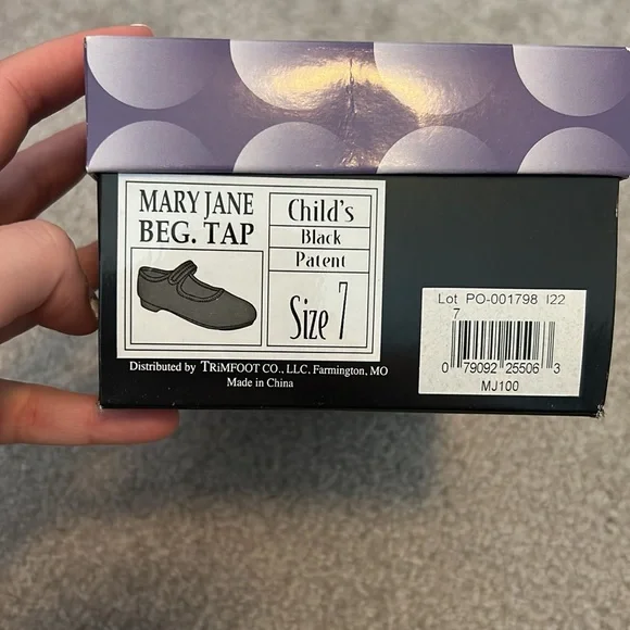 Black Patent Leather Mary Jane Shoes - Picture 6 of 7